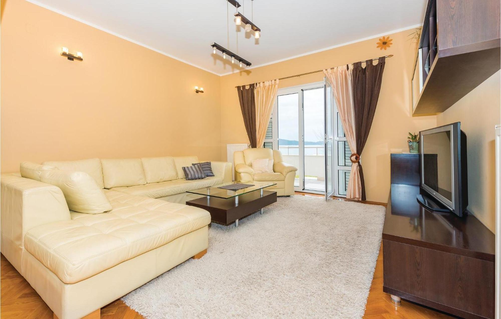 Nice Home In Sibenik With Kitchen Bagian luar foto