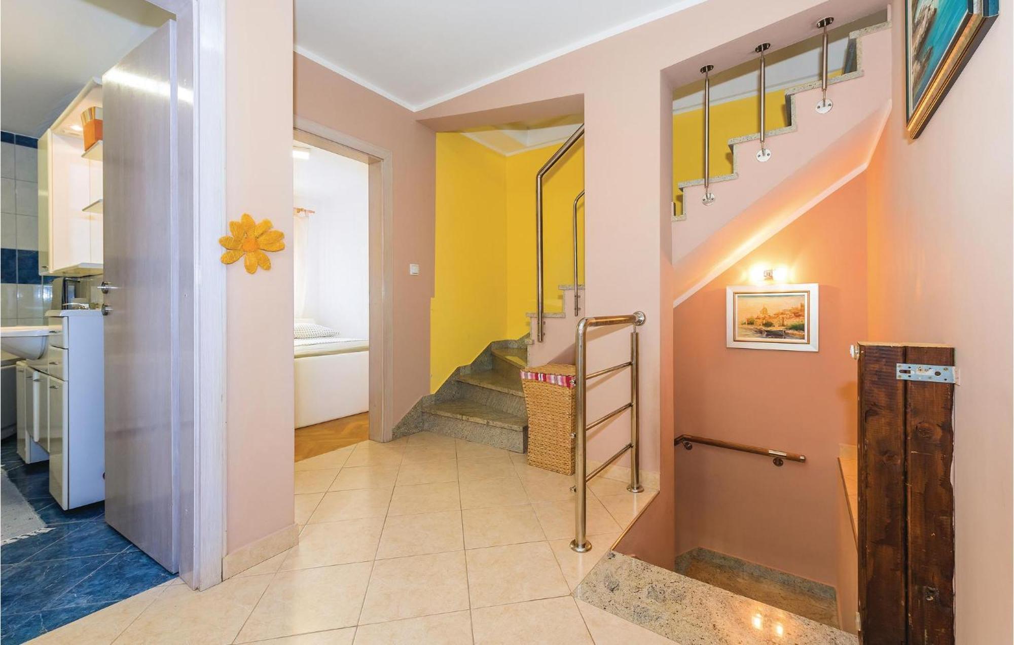 Nice Home In Sibenik With Kitchen Bagian luar foto