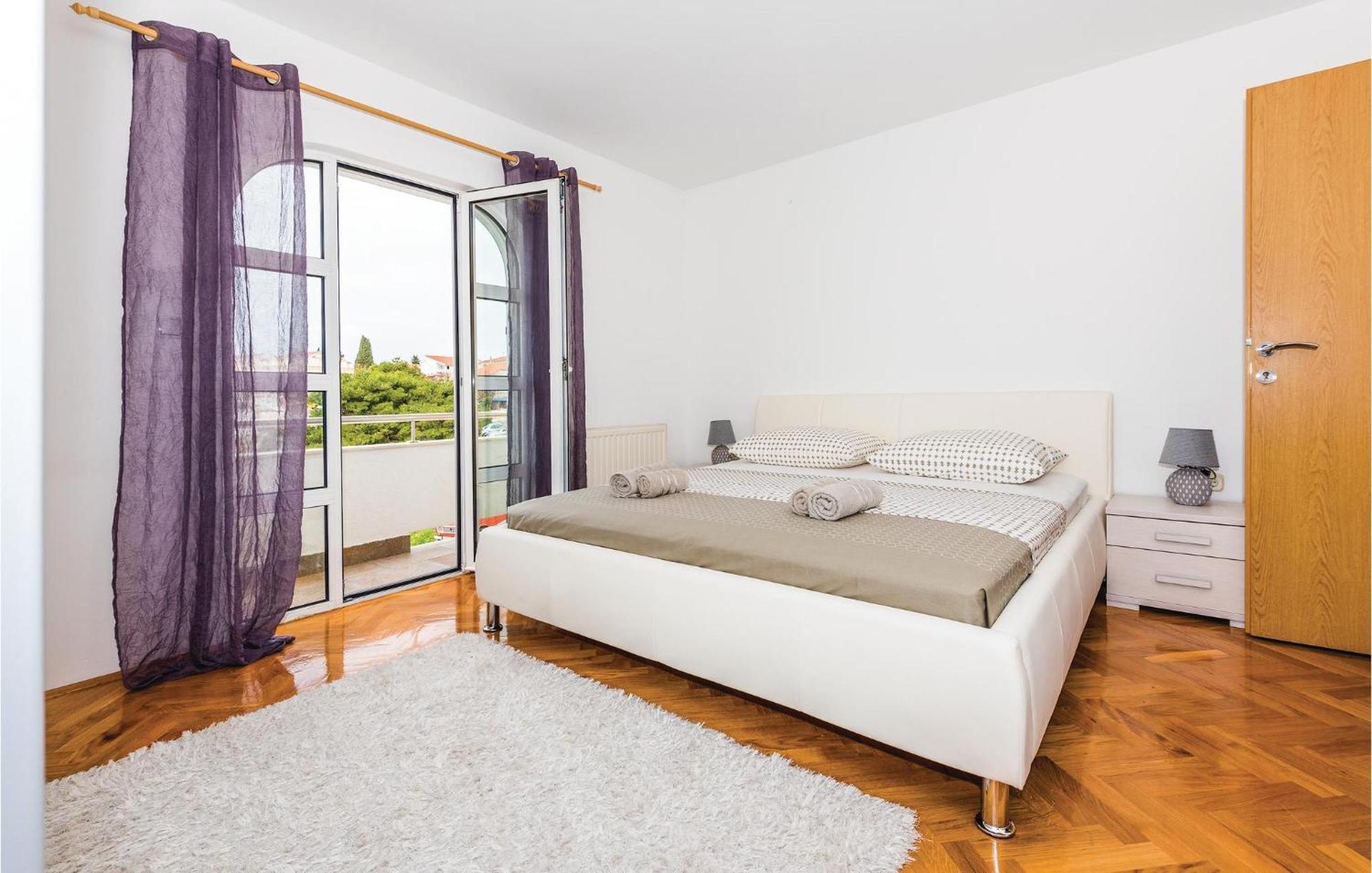 Nice Home In Sibenik With Kitchen Bagian luar foto
