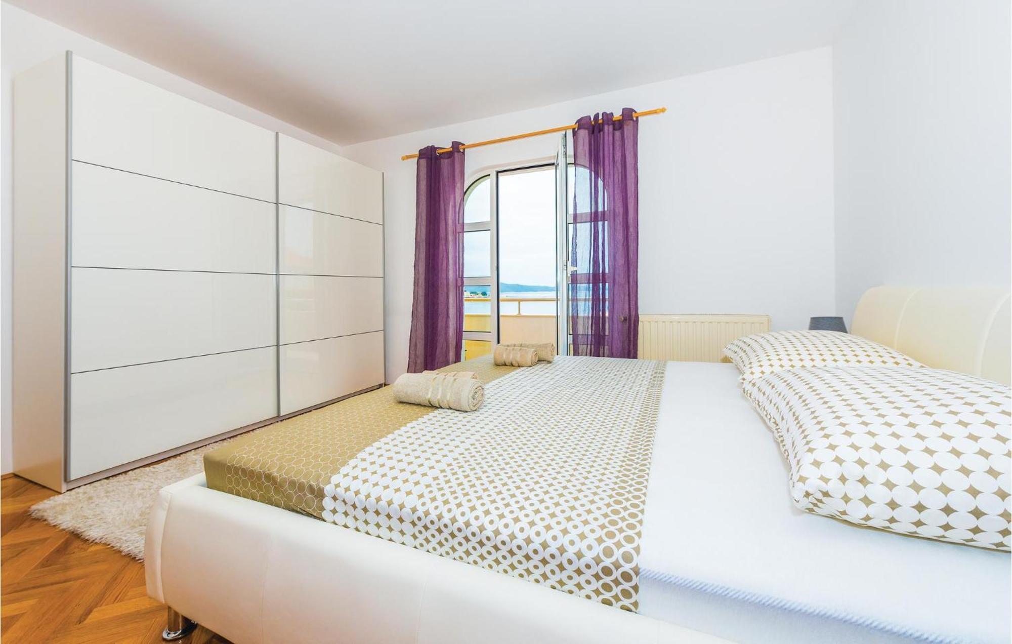Nice Home In Sibenik With Kitchen Bagian luar foto
